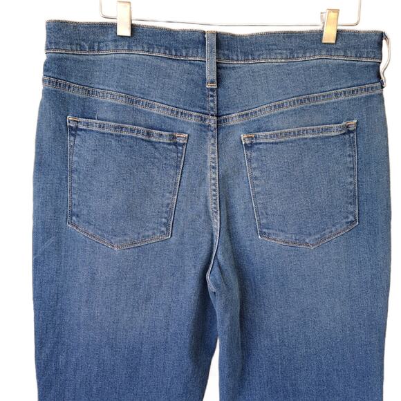 J Crew Relaxed Boyfriend Jeans Size 29 *runs big* Mom jeans - Picture 8 of 10